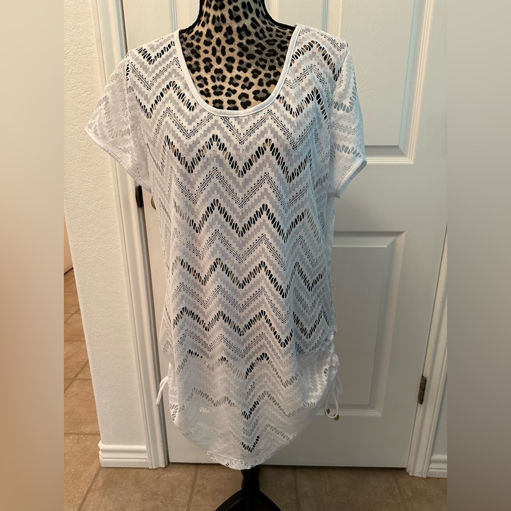 White Chevron Patterned Cover-Up